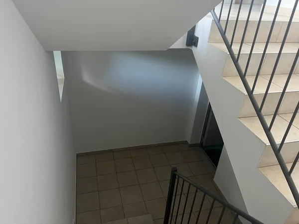 treppenhaus malerarbeiten 02