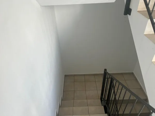 treppenhaus malerarbeiten 03