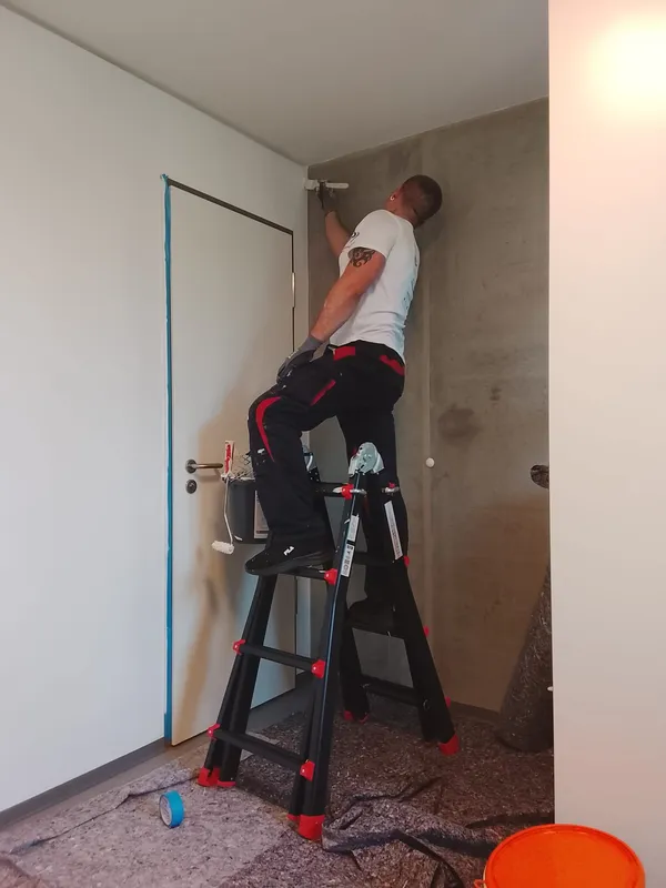 zimmer malerarbeiten tuerrahmen